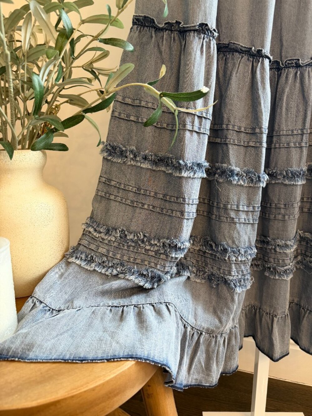 EASEL WASHED DENIM MAXI DRESS 100% TENCEL - Picture 4 of 5